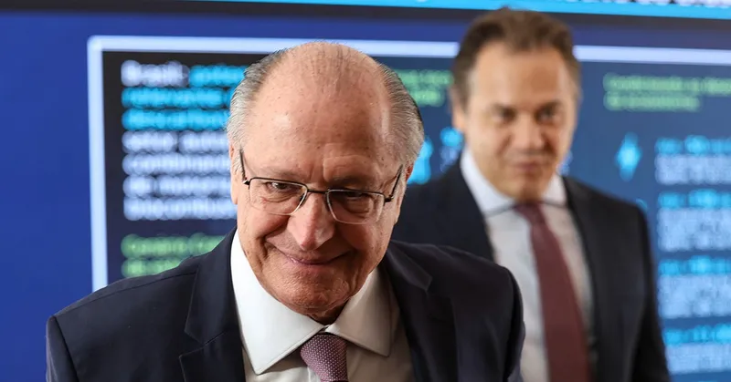 Alckmin projeta crescimento de 12% no PIB com reforma tributária