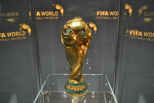 Copa 2026 pode abrir 824 mil vagas em serviços e varejo