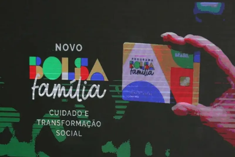 Bolsa Família paga R$ 12,77 bi em maio e atende 18,7 milhões de famílias