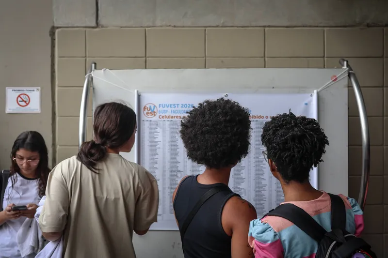 SC bane cotas raciais e STF já caminha para derrubar a lei