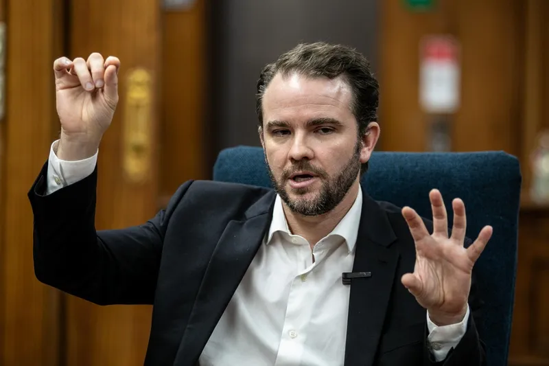 Durigan diz que quem trava reforma tributária joga contra o Brasil
