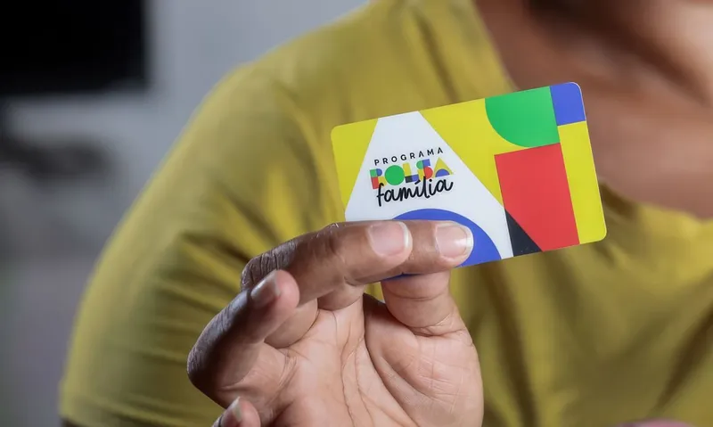 Bolsa Família começa a pagar parcela de junho nesta quarta-feira